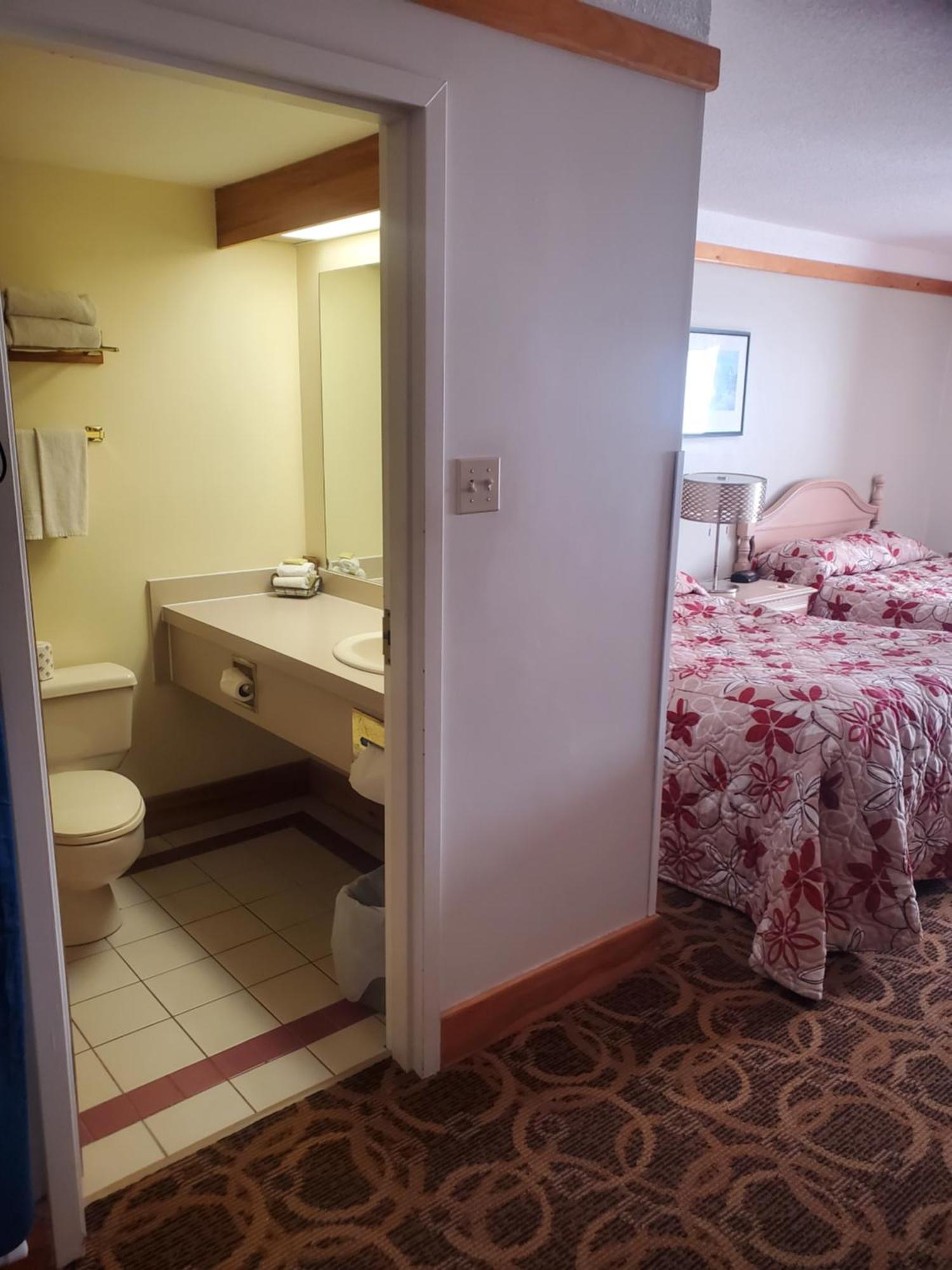 Granite Town Hotel Saint George Buitenkant foto